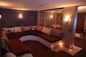 Oscar Resort Hotel