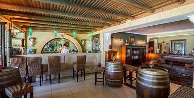 Bella View Art Boutique Hotel