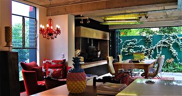 The Bright House Villa