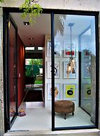 The Bright House Villa