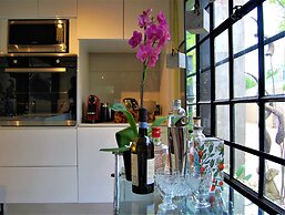 The Bright House Villa