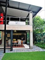 The Bright House Villa