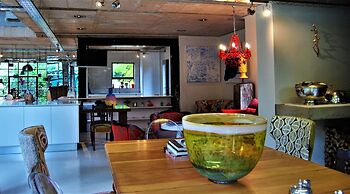 The Bright House Villa