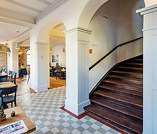 ALTES SPITAL Hotel Café Bar Restaurant