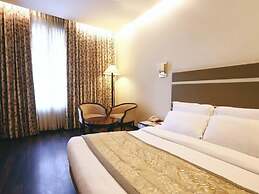Hotel Heritage Inn