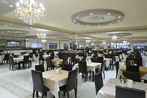 Riverside Garden Resort