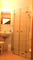 Strandhotel & Restaurant Mirow