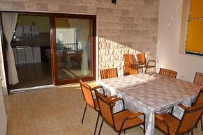 Apartments Karlo