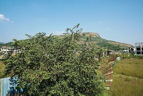 OYO 22738 Home Gorgeous 4BHK Lonavala