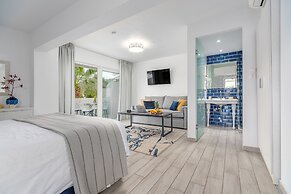 Maison 66 Riviera Hotels