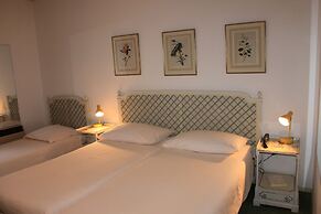 Piccolo Hotel