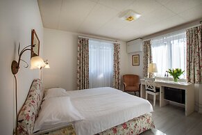 Piccolo Hotel