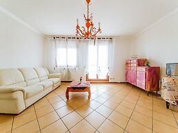 Romy charmy flat