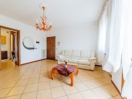 Romy charmy flat