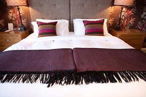 The Townhouse Hotel
