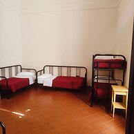 Student's Hostel della Ghiara