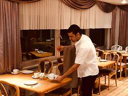 Louis Hotels