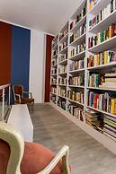 Boulevard 900 - Comfort and Style - Entire Structure 12 Beds