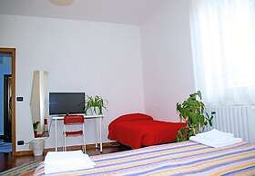 Pergusa Lake Home