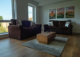 Roomy Comfortable Apartment