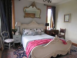 Redwood Valley B & B
