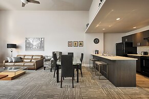 SoLo Suites