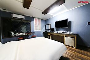 Awesome Hotel