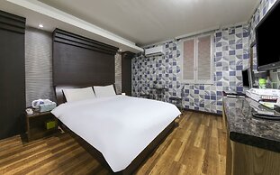 Awesome Hotel