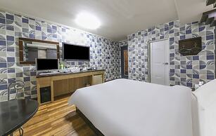 Awesome Hotel