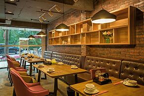 Wuyishan Old Street Hill Lodge