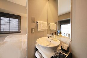 S-Peria Inn Osaka Hommachi