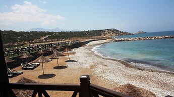 Korineum Golf & Beach Resort