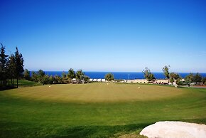 Korineum Golf & Beach Resort