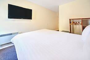 GO2 Gloucester Hotel by OYO