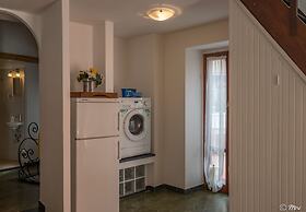 El Nin Apartment with Terrace & AC