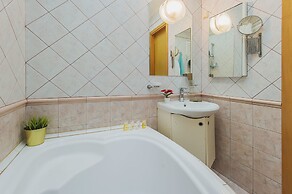 GM Apartment Patriarshiy