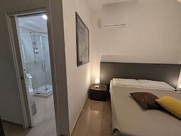 Napoli City Inn