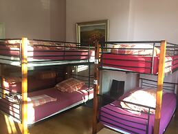 Embassie Backpackers Liverpool