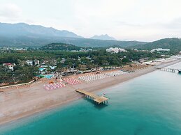 Pirates Beach Club - All Inclusive