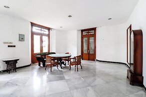 Hotel Limaran 1