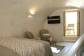 Esperia Luxury Suites