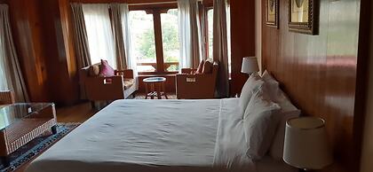 Kisa Villa