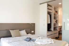Lumina Apartments