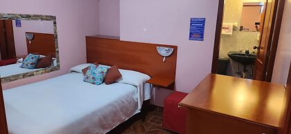 Water Palace Hostal