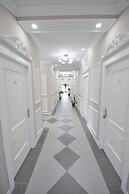 Rose Garden Hotel