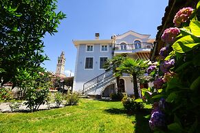 Rose Garden Hotel