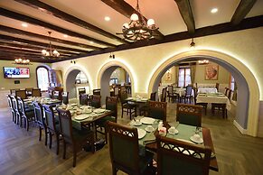 Rose Garden Hotel