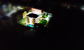 Hotel Ajana