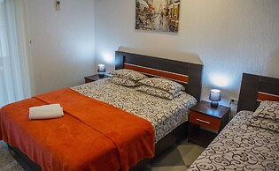 Hotel Ajana