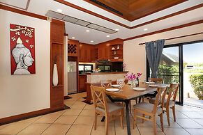 Boutique 3BR Pool Villa Bianca NaiHarn